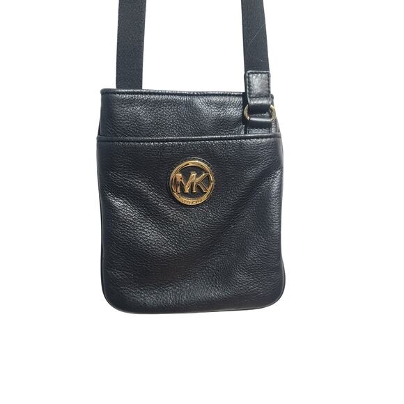 Michael Kors Fulton Leather Crossbody Bag Black GUC Adjustable Strap 26" Drop - Picture 3 of 6